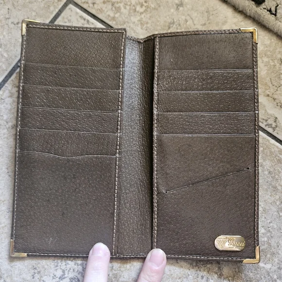Vintage Gucci Wallet - Picture 9 of 10